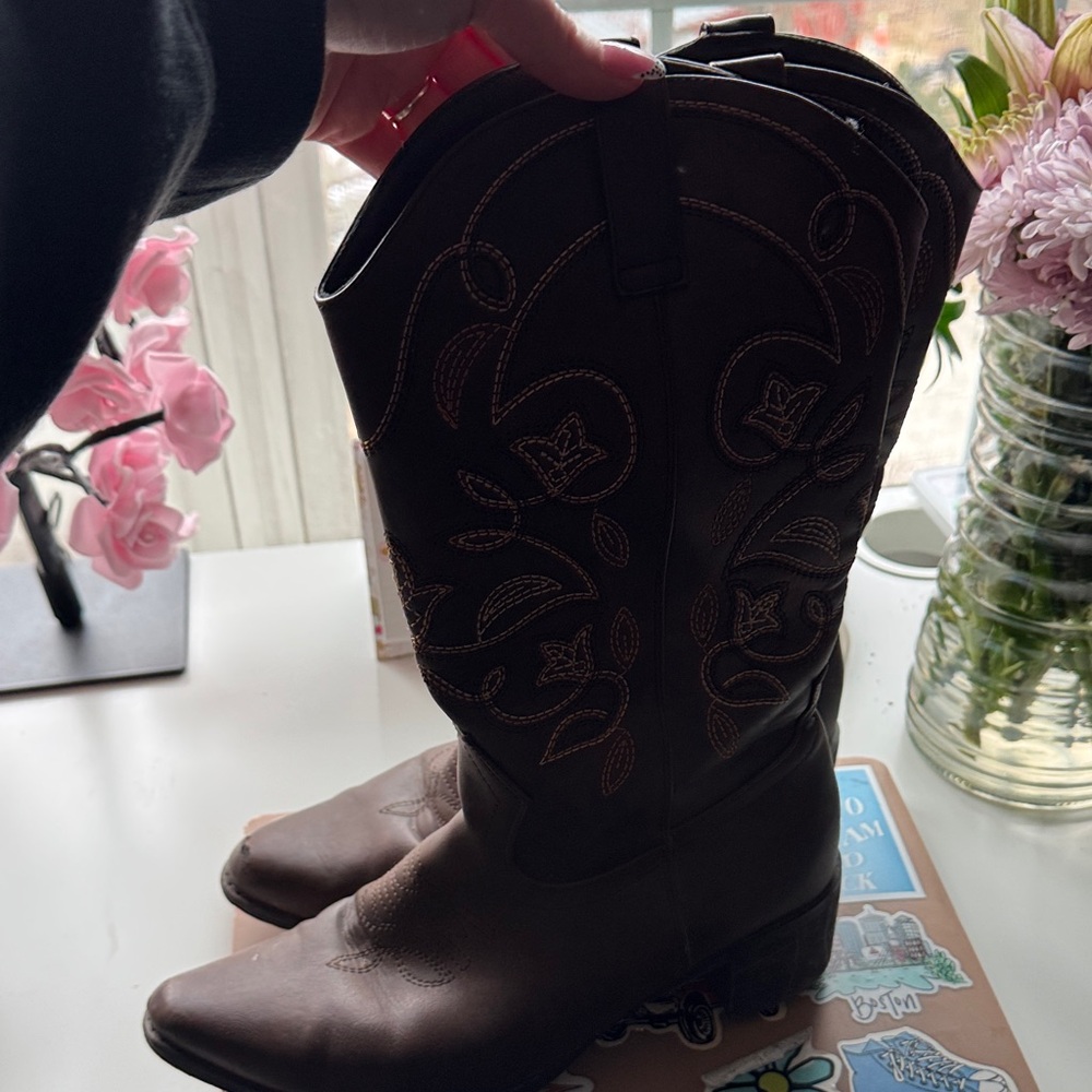 Brown Embroidered Cowboy Boots